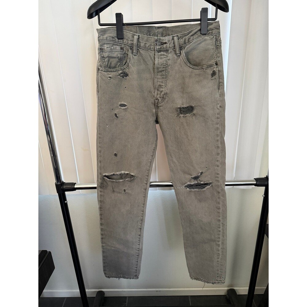 Men’s Levi's 501 Button Fly Gray Wash Distressed Tapered Jeans Size 30x31